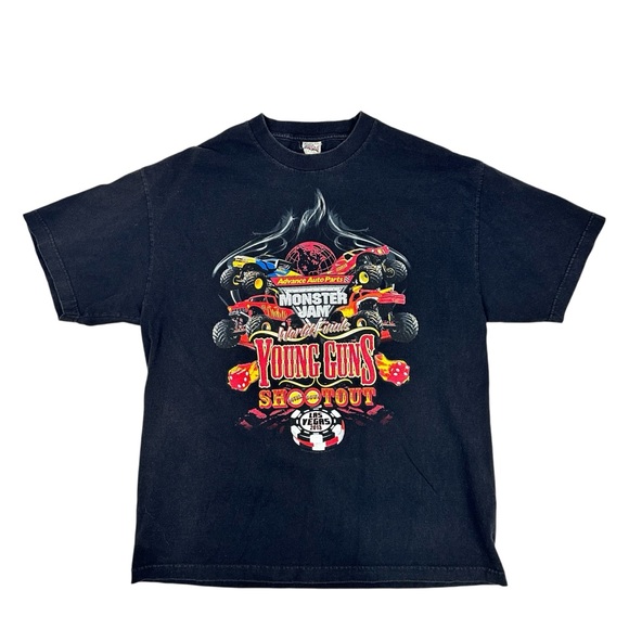 Monster Jam World Tour 2013 T-Shirt Young Guns Shootout Adult Size XL - Picture 1 of 3